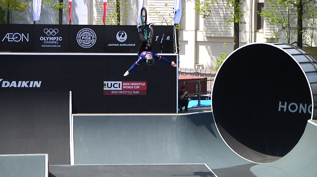 We out here in Japan beim 1. Lauf der FISE World Tour 2019. Hier sind einige Highlights vom Training der Damen und Herren sowie die Ergebnisse der Vorläufe.