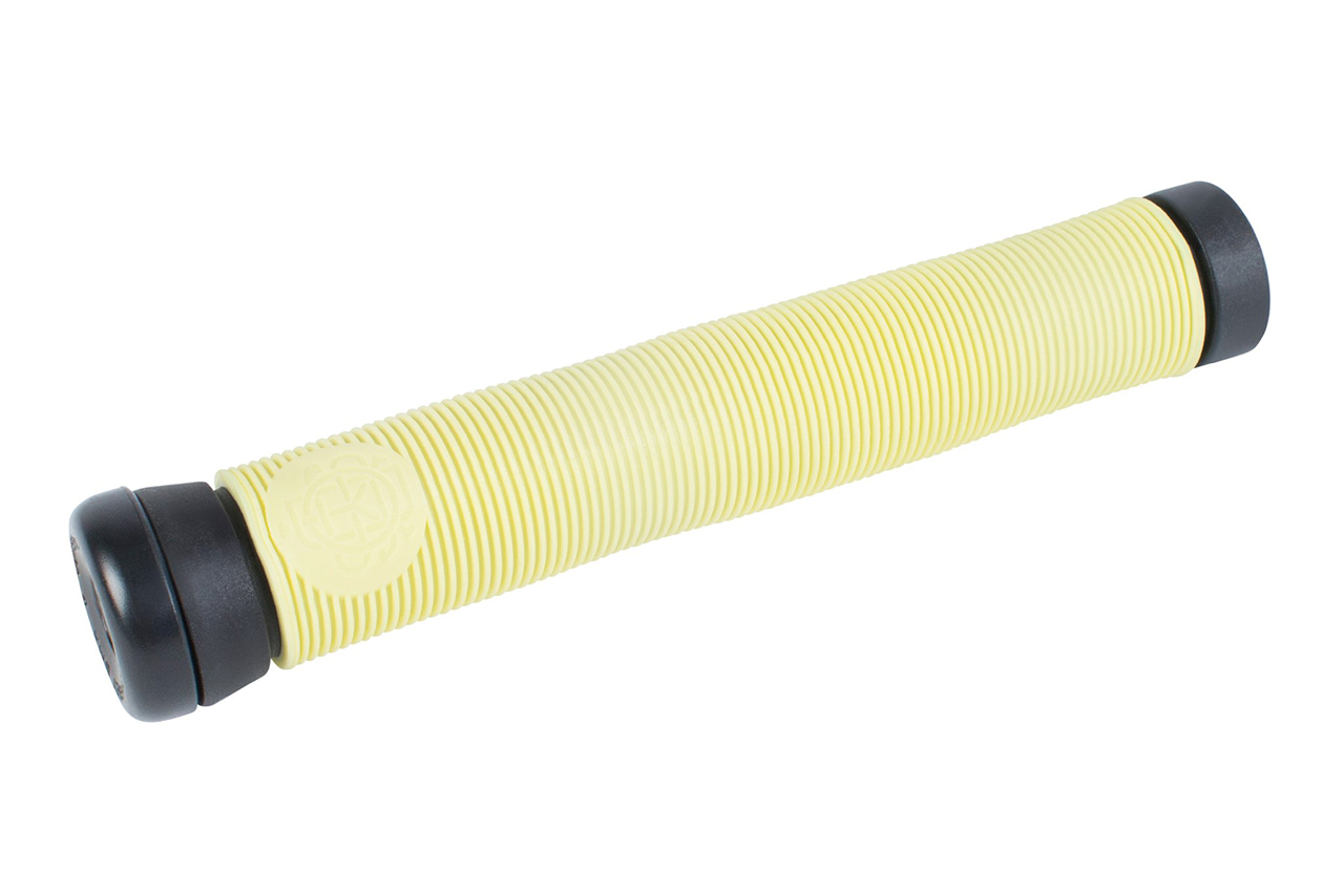 Der Warnin Grip ist der neue Signaturegriff von Gary Young. Dank seines ungewöhnlichen Designs mit verschiedenen Durchmessern fühlt er sich von der ersten Sekunde so an, als wäre er schon eingefahren. Genau wie der Keyboard Grip verfügt auch der Warnin über zwei Lagen: eine weiche obere und eine härtere darunter für mehr Haltbarkeit. Die ''Par Ends''-Lenkerende sind im Lieferumfang mit inbegriffen. Neue Farben: Notebook Yellow (siehe hier) oder Toothpaste (siehe nächste Seite)