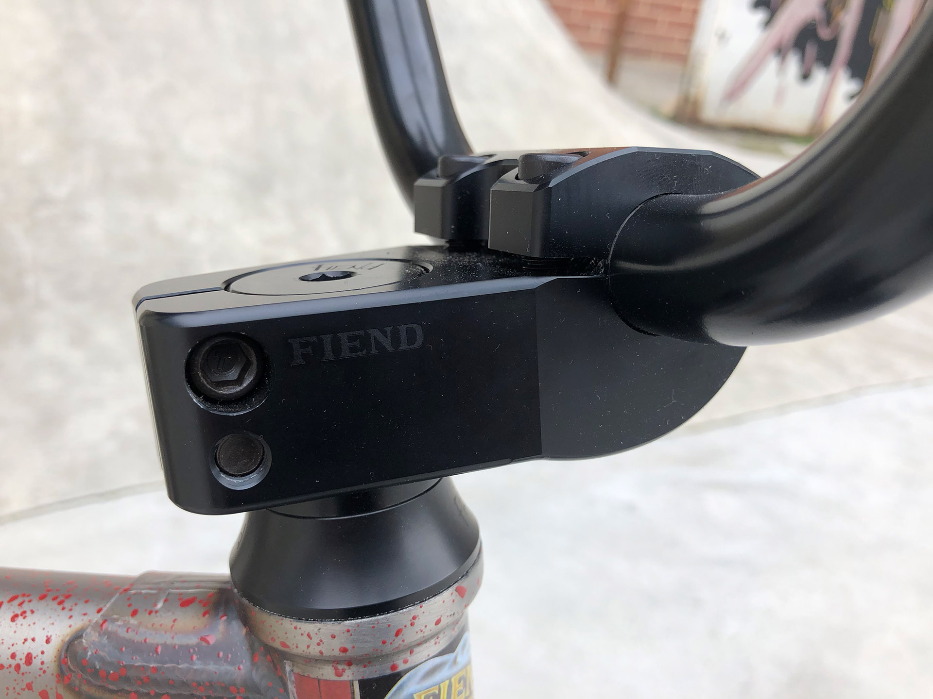DerFiend Morrow Stem V3 in der Seitenansicht