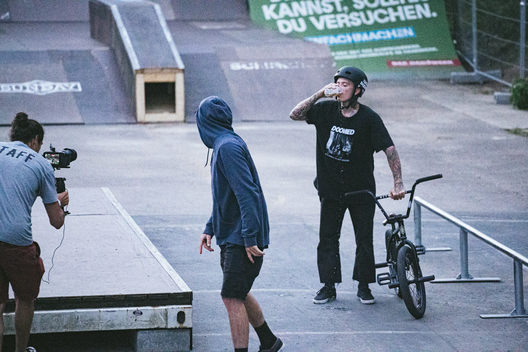 Während des Streetcontests gab es Freibier, das von SIBMX spendiert wurde, alle Athleten 