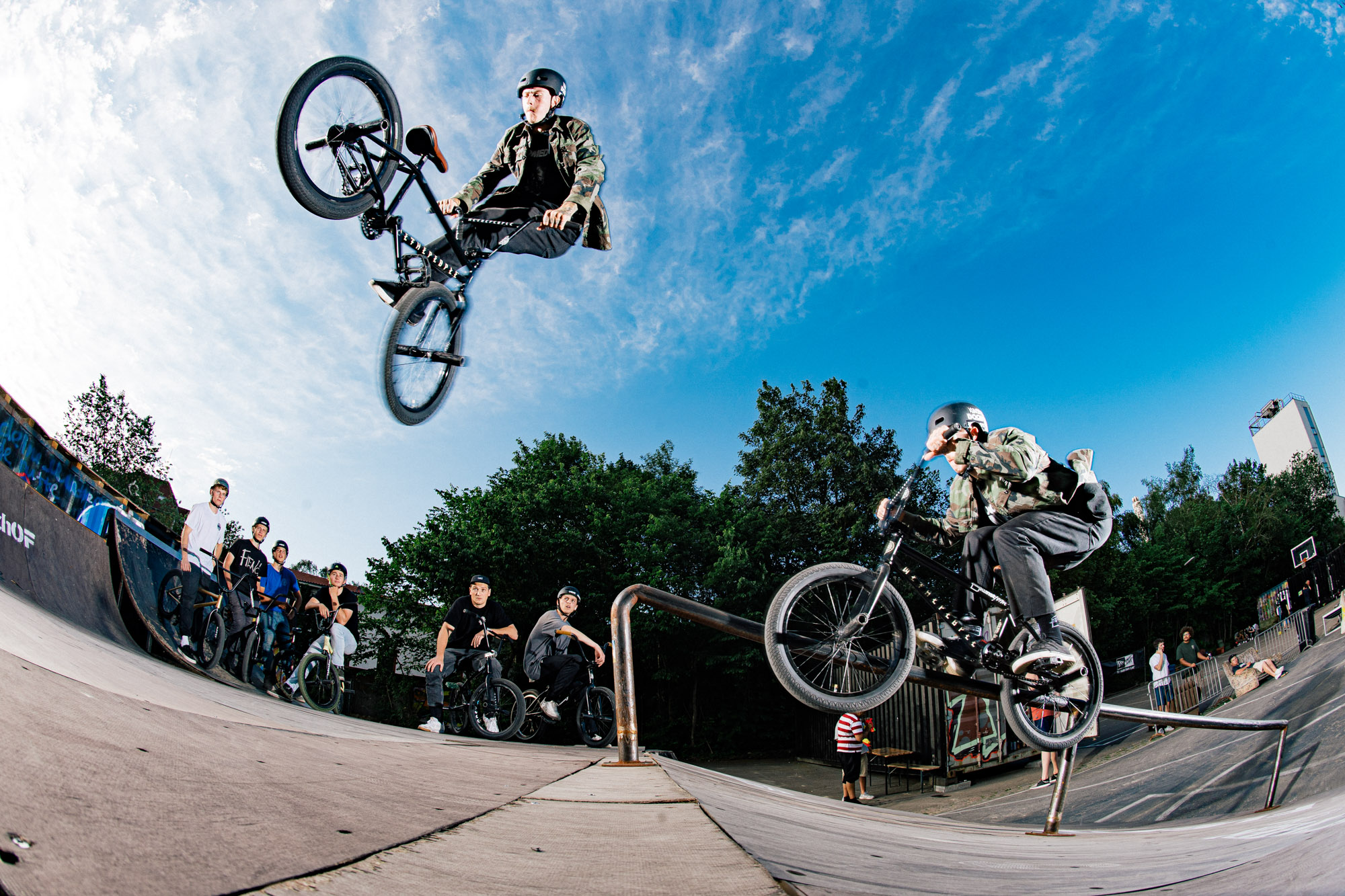 Felix Prangenberg gab bereits im Training so Dinger wie diesen 50/50 to Hard 180 Whip zum Besten. Kein Wunder also, dass er den Streetcontest am Freitagabend für sich entscheiden konnte