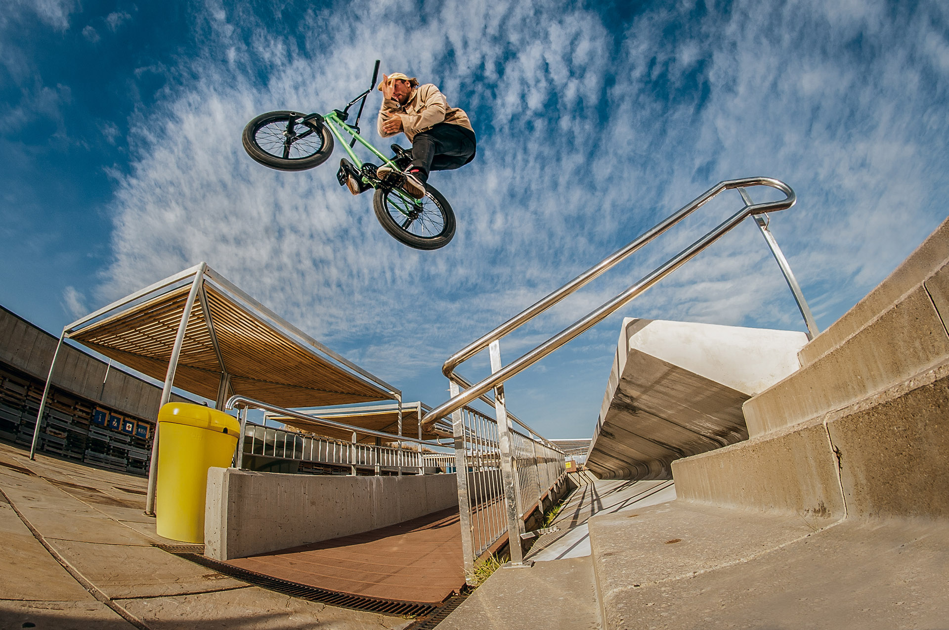 Ezequiel Helmreich Martinez, Bar Railhop in Barcelona