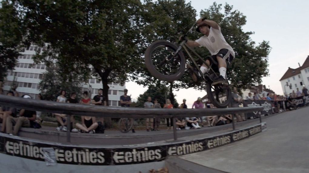 Zum Warmfreuen auf den Bielefeld City Jam 2019 haben wir hier den Teaser für die 16. Auflage dieser absoluten Pflichtveranstaltung im Kesselbrink Skatepark.