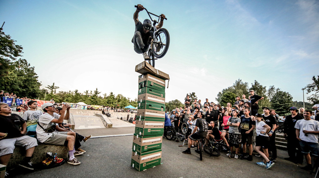 Beim BMX Männle im Skatepark Tuttlingen gingen es auch 2019 wieder hoch her. Wir haben die komplette Berichterstattungsbreitseite für euch.
