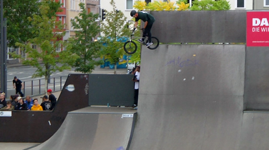 Checkt die Highlights von den Pro-Park- und Pro-Vert-Contests auf dem Bielefeld City Jam 2019 im Kesselbrink Bike- und Skatepark!