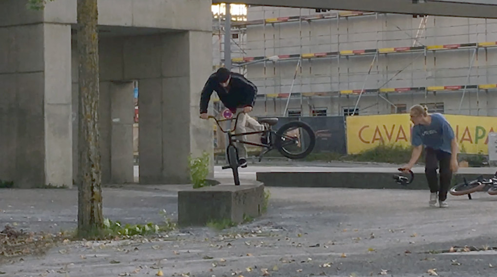 Best of 360 Grad Sportshop, die Saga geht weiter! Auch im August ist wieder fast das gesamte Team des Münchener BMX-Shops dabei, also zieht