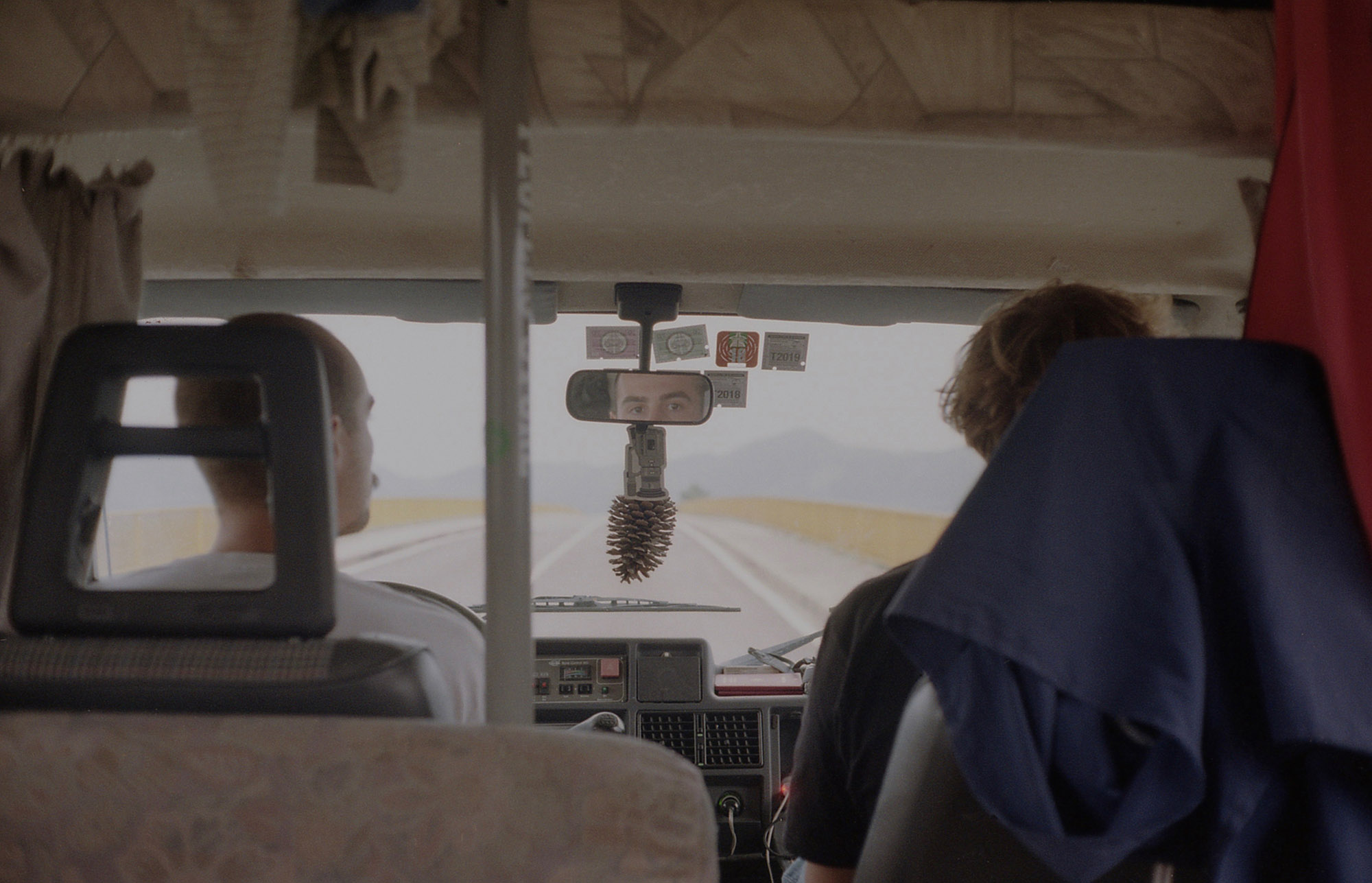 Steig ein bei den Balkantrotters! Tom Schorb-Mergenthaler, Lukas Häusler, Fabian Bader und Christian Heger sind mit einem Wohnmobil nach Athen gefahren.