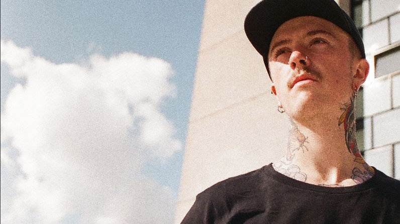 Im Team von éclat gibt es einen prominenten Neuzugang zu verzeichnen. Ab sofort ist nämlich Felix Prangenberg für die Kölner Parts Brand unterwegs.