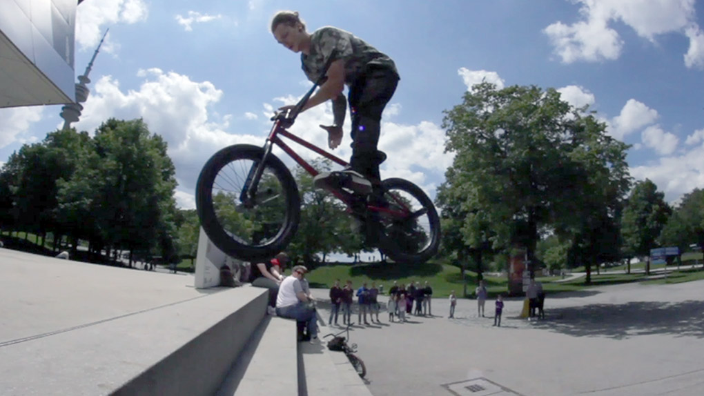 Der München-Local Flo Ehrl hat 2019 haufenweise Banger gefilmt. Hier ist seine beeindruckende Clipausbeute der vergangenen 12 Monate. Endsgeil!