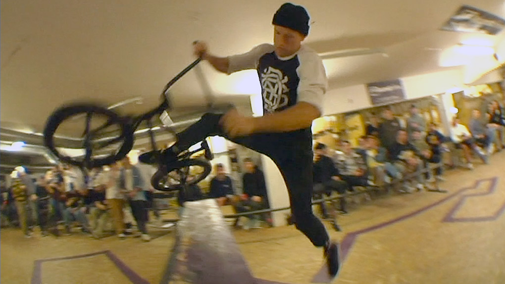 Auch bei der diesjährigen Stock Session platzte der Keller des kunstform BMX Shops in Stuttgart wieder aus allen Nähten. Hier sind die Highlights.