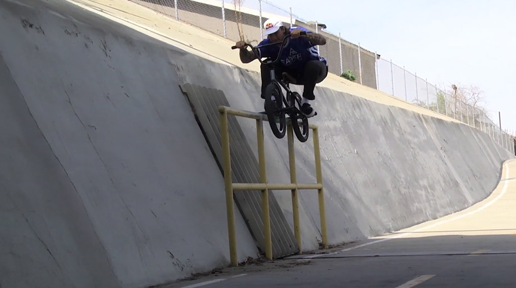 Broc Raiford ist ab sofort für Sunday Bikes unterwegs. Herzlichen Glückwunsch! Hier ist sein Welcome-Edit, in dem es vor Bangern nur so wimmelt.