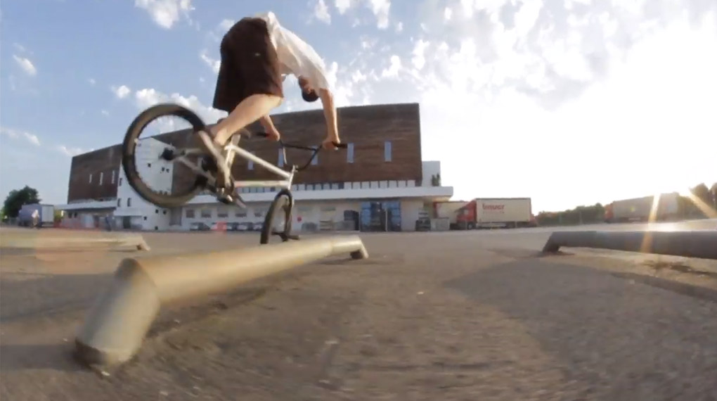 Chinklife = beste Life! Das weiß man auch in Stuttgart, wo die gleichnamige Crew ihr erstes Video gedroppt hat. Miguel Smajli verrät uns alles Weitere.