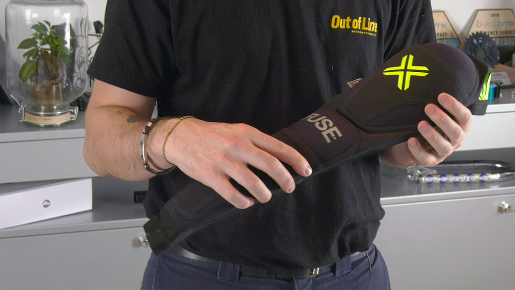 Bei Fuse Protection hat man die Shinpads sowie die Schienbein-Knieschoner-Kombo aus der Omega Line überarbeitet und außerdem gibt es jetzt neue Handschuhe.