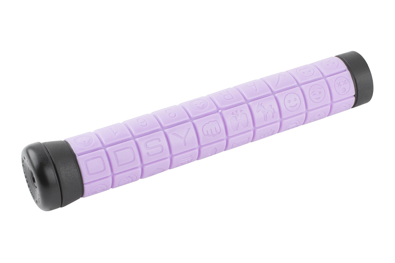 … oder die Keyboard Grips in lila, passend zu den bereits erwähnten Twisted Pedals