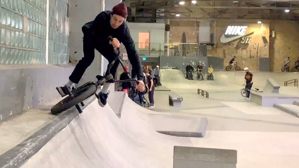 Wie schon bei der Premiere ging es auch bei der zweiten Auflage der kunstform X Subrosa Winter Escape Session in der Skatehalle Berlin gut ab.