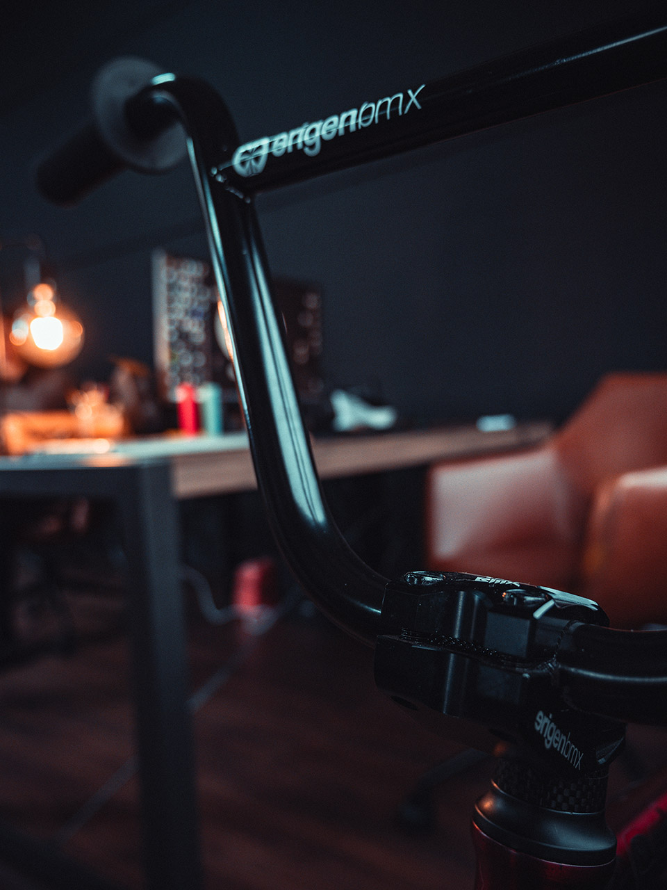 Auf Tuchfühlung mit dem Bartyr Handlebar und dem Ecliption Stem von Erigen BMX