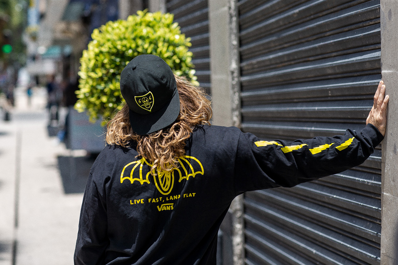 Das passende Longsleeve und die passende Kappe zu Larry Edgars Signaturecolorway von VANS