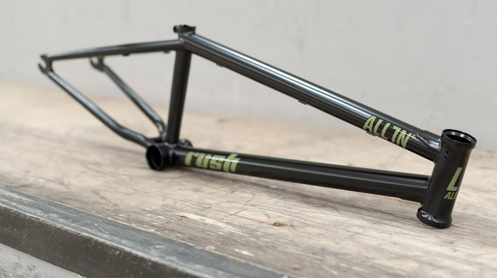 Wir verlosen einen Rush Frame von All In, der neuen BMX-Park-Brand aus Oldenburg. Hier erfährst du, was du tun musst, um an dieser Verlosung teilzunehmen.