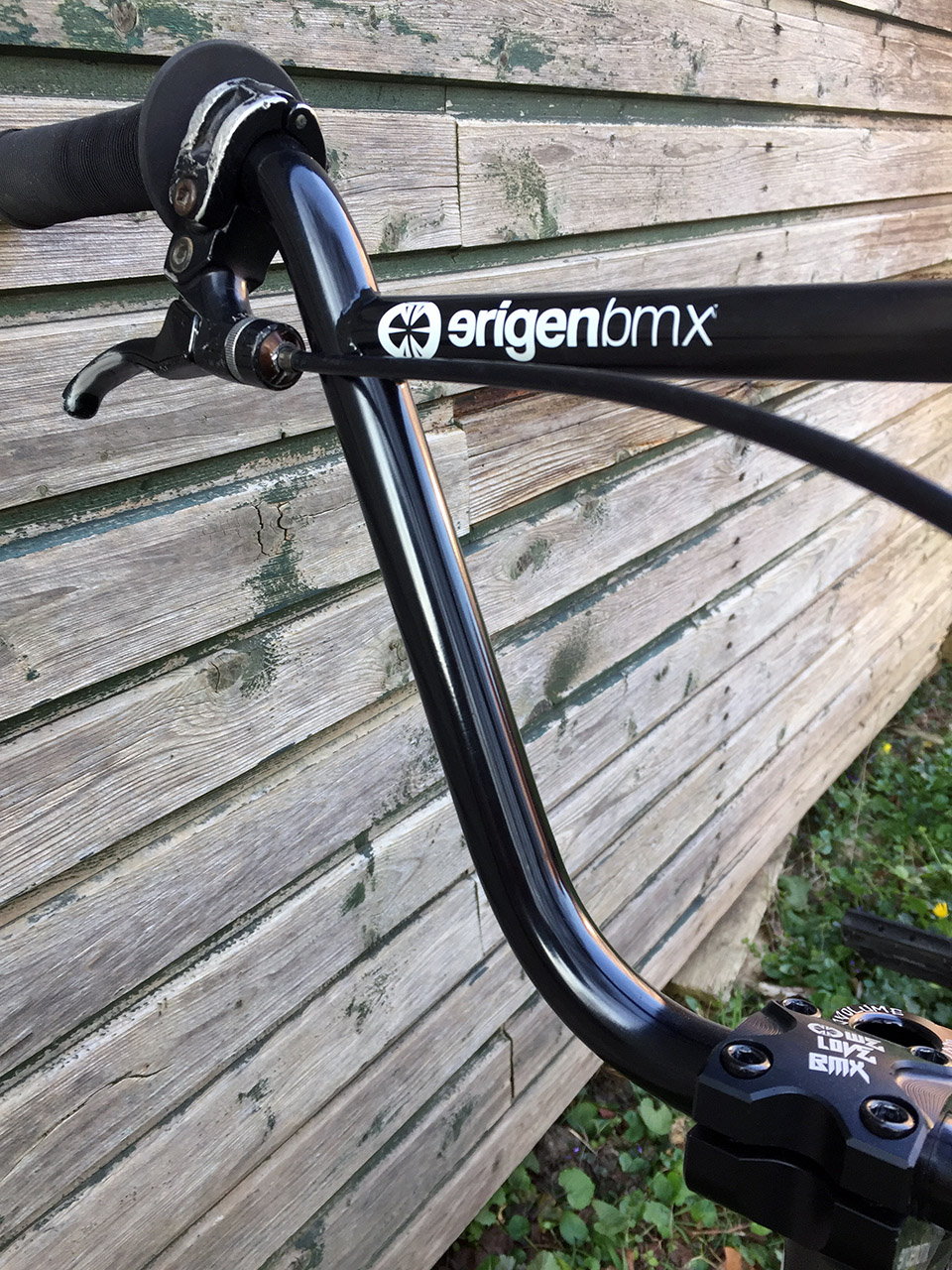 Eine Bremse an einem BMX-Rad. Verrückt!