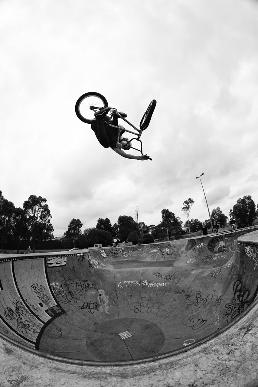 Brunswick ist nicht nur ein schöner und belebter Stadtteil Melbourns, sondern hat auch einen großartigen Bowl. Michael Hanfler mit einem Tabletop, obviously