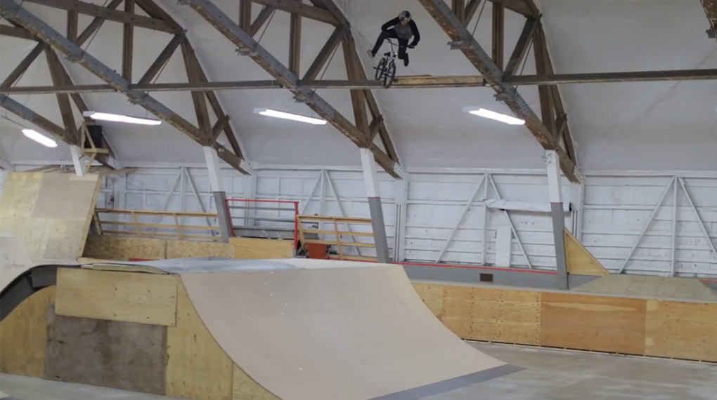 Drew Bezanson scheint sich gut von seinem schweren Sturz auf dem UCI-Weltcup in Montpellier erholt zu haben. Hier ist sein neues Bangervideo für DK Bikes.