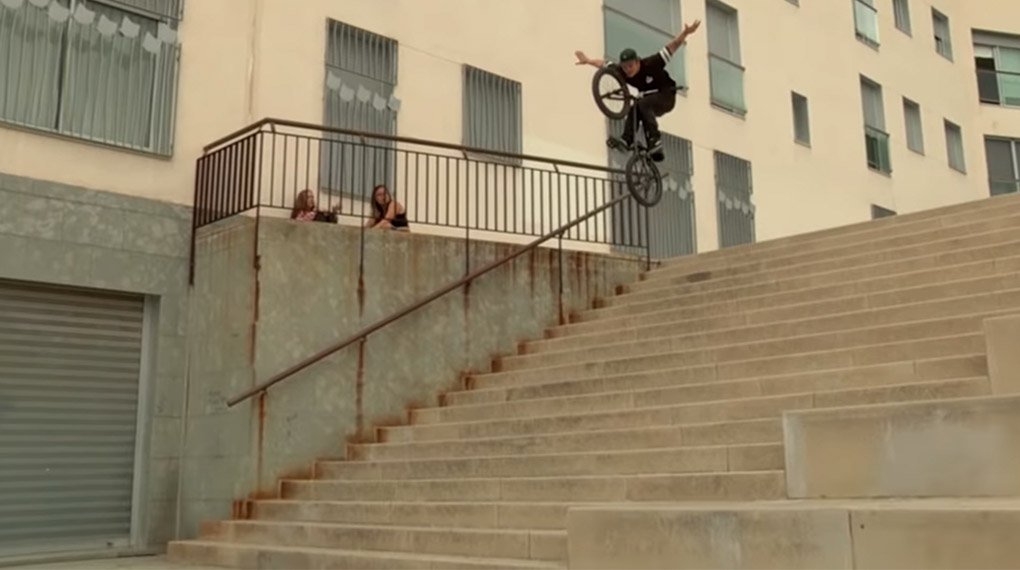 Grundgütiger, das neue "Always Fiending"-Mixtape der Fiend-Crew ist da. Und wie nicht anders zu erwarten war, ist das Ding ein richtiges Brett. Must-see!