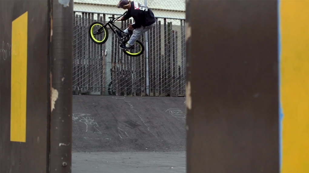 Der Südafrikaner Murray Loubser hat den letzten Part im "At Ease"-Mixtape von Odyssey BMX abgestaubt. Und womit? Mit Recht!