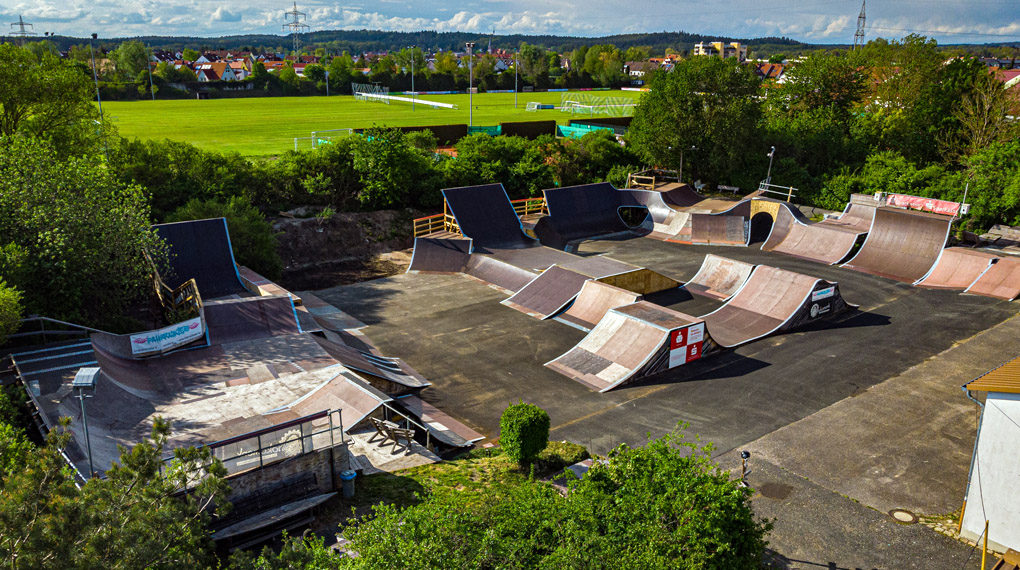 Der Skatepark Wendelstein wurde gründlich auf Vordermann gebracht. Welche neuen Obstacles dich zur Wiederöffnung erwarten, erfährst du hier.