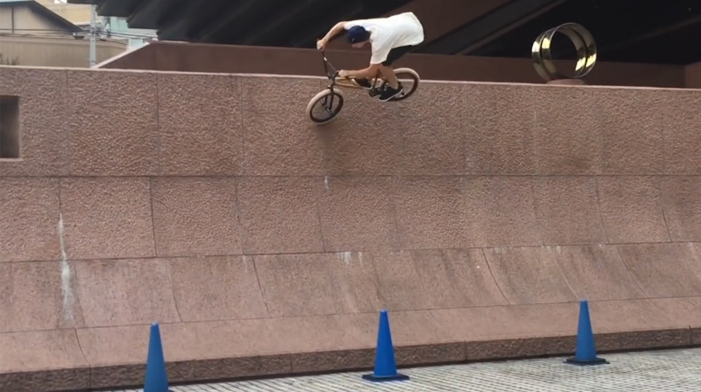 Reed Stark ist bekanntlich die personifizierte Reiselust. Für dieses Video ist der BSD-Fahrer in Japan auf Sushi Safari gegangen.