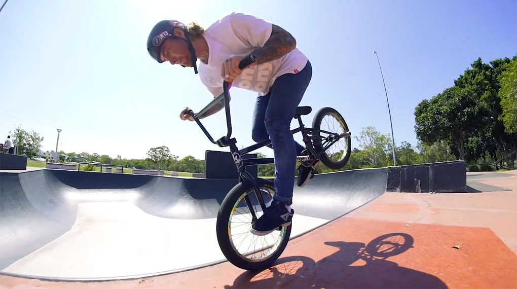 Zac Dangerfield zeigt in seiner Section im "Take A Ticket"-Video von Colony BMX ein paar Vorderradtricks, die deinen Kopf explodieren lassen werden!