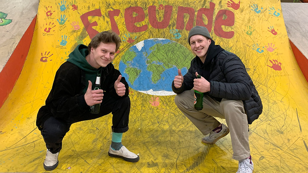 Es ist mal wieder Zeit für etwas Bruderzwist! In der neuen Folge von Game of HORST treten die beiden SIBMX-Fahrer Alex und Felix Stinshoff gegeneinander an.