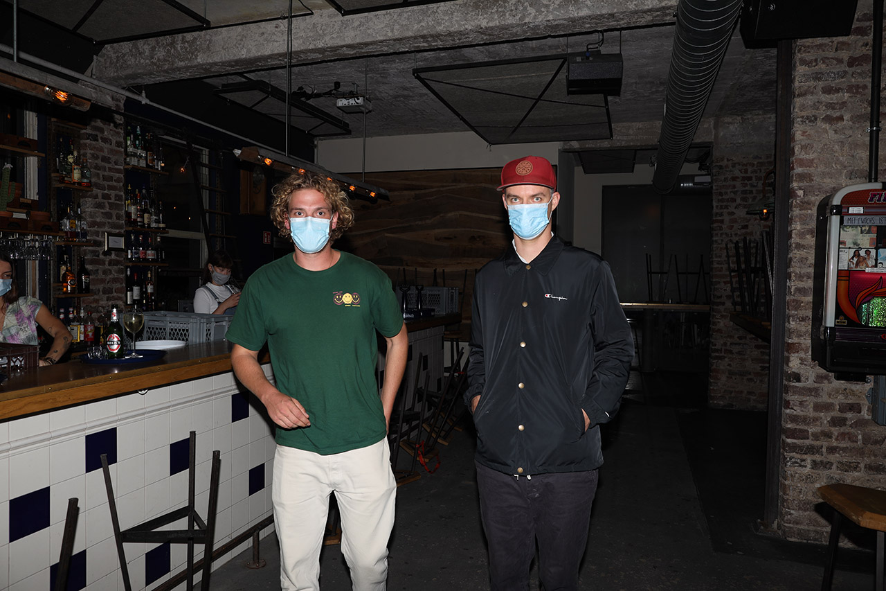 Ertappt! Der SIBMX-Teamfahrer Christian Heger (links) und unserer Moderator Martin "Billy" Mahlert