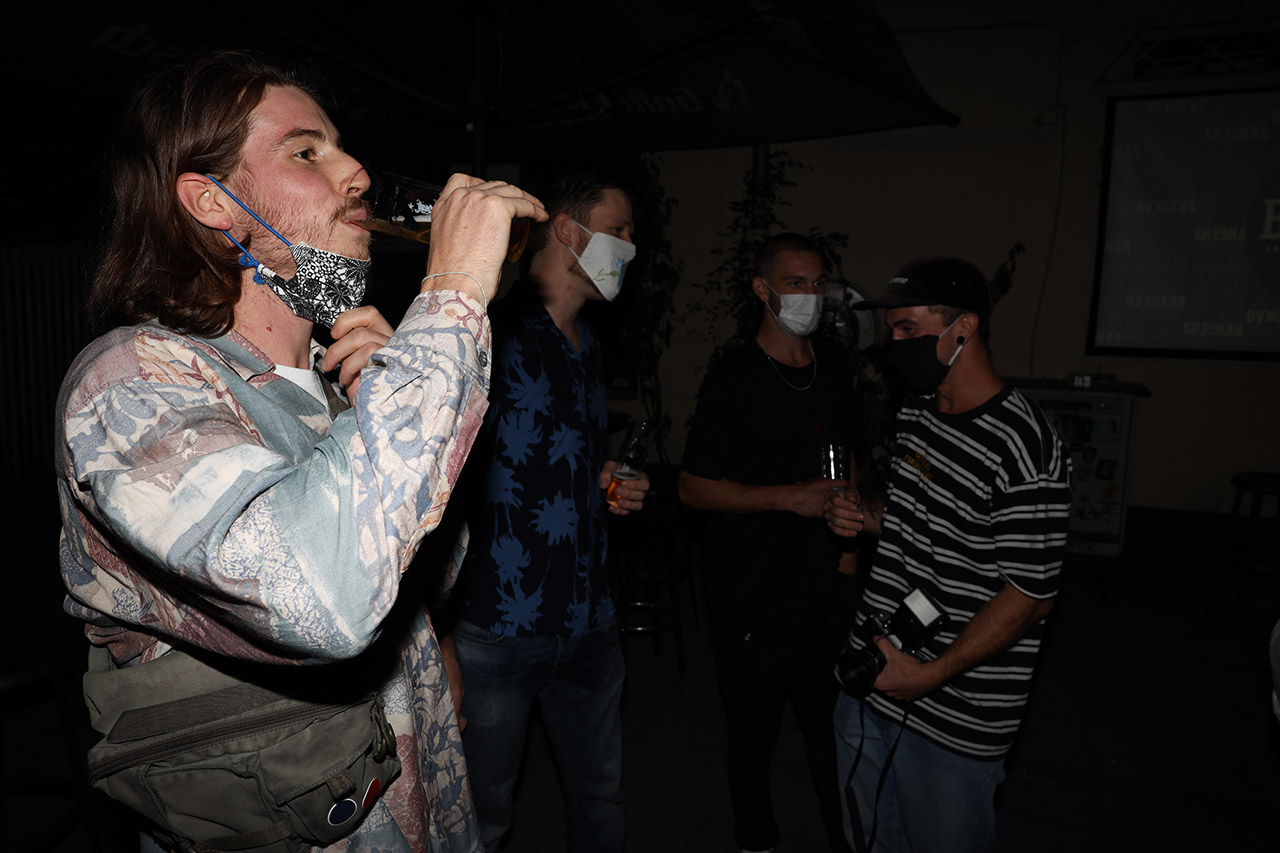 Noch schnell ein Schlückchen, dann auf zur Siegerehrung!