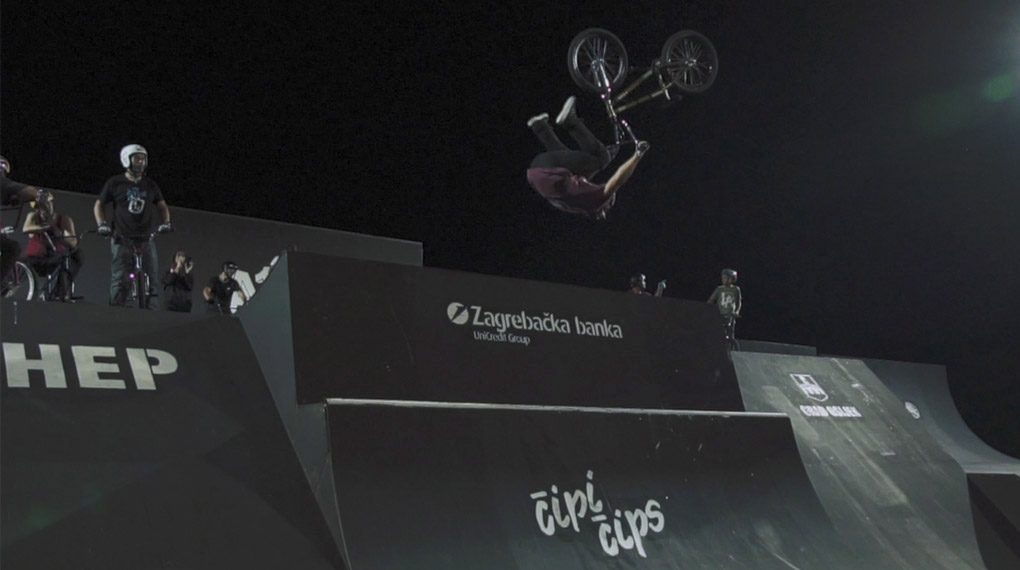 Hier entlang für einige Highlights vom BMX-Parkcontest auf der Pannonian Challenge 2020 in Osijek (Kroatien) mit Jack Clark, Daniel Dhers, Marin Rantes uvm.