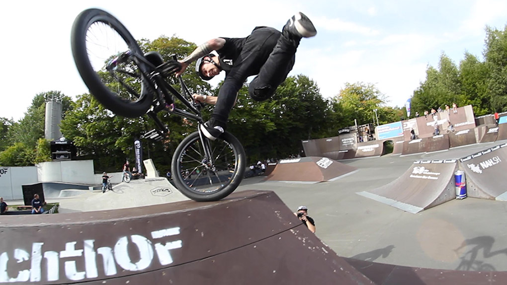 Hier entlang für die volle Breitseite raw footage vom Flensburg BMX Jam 2020 im Schlachthof BMX- und Skatepark Flensburg.