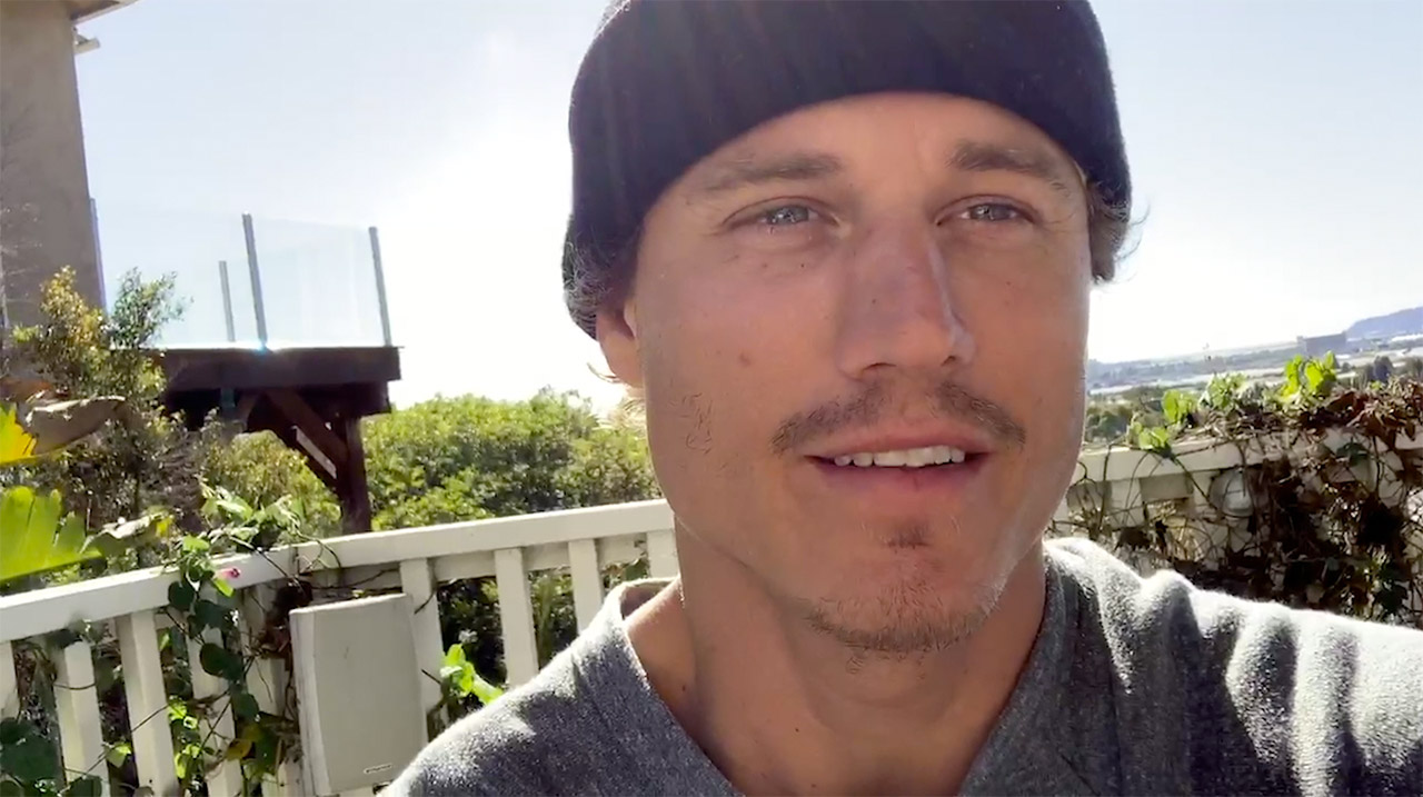 Dennis Enarson hat mit seinem "Right Here"-Edit für VANS das wahrscheinlich heftigste Video des Jahres gedroppt, was nicht unerheblich dazu beigetragen haben dürfte, dass ihr ihn zum International Rider of the Year 2020 gewählt habt. Klickt weiter unten auf seinen Namen, um dieses Meisterwerk noch einmal zu gucken. Sick!