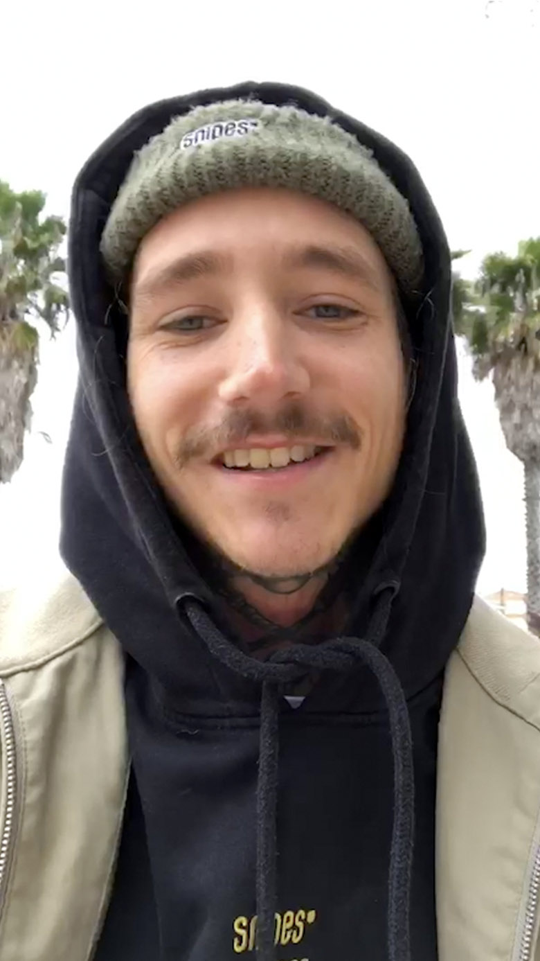 Doppelter Hattrick: Kevin Nikulski staubte bei den freedombmx Awards 2020 zum sechsten Mal den Titel "Flatlander des Jahres" ab. Sein Dankesvideo erreichte uns aus Portugal, wohin er vor kurzem ausgewandert ist. Wir wünschen viel Erfolg in der Ferne!