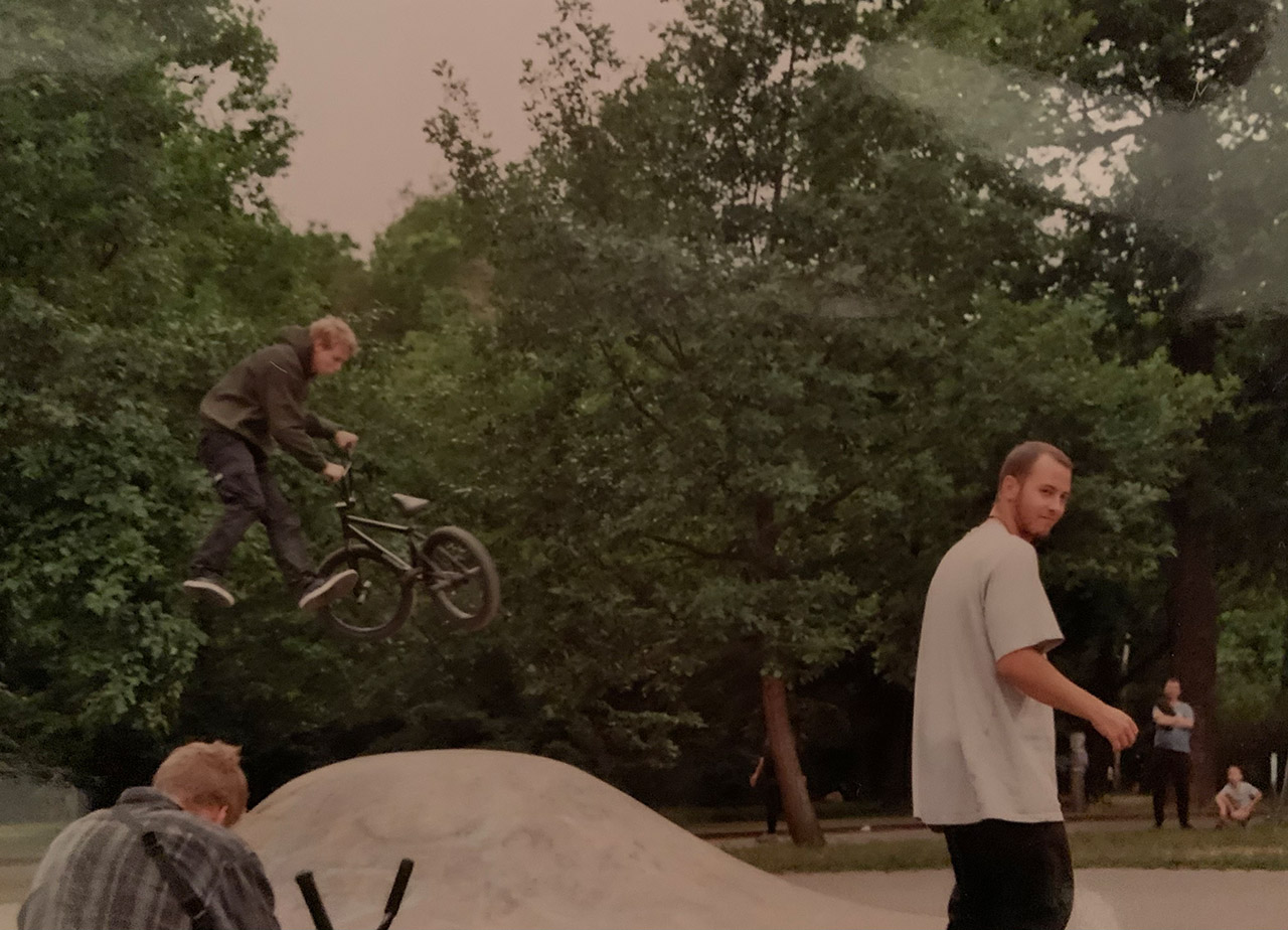 Kein Berlin-Besuch ohne Titte-und-Loch-Session: Cai von Rumohr, Tailwhip