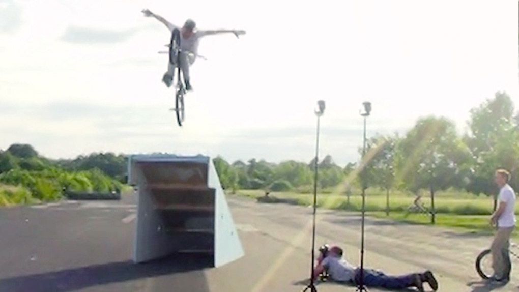 Ei, gude! Hier entlang für einen Schwung bisher unveröffentlichter raw clips von der Ciao Crew in ihrem natürlich Habitat aus den Jahren 2014 bis 2018.