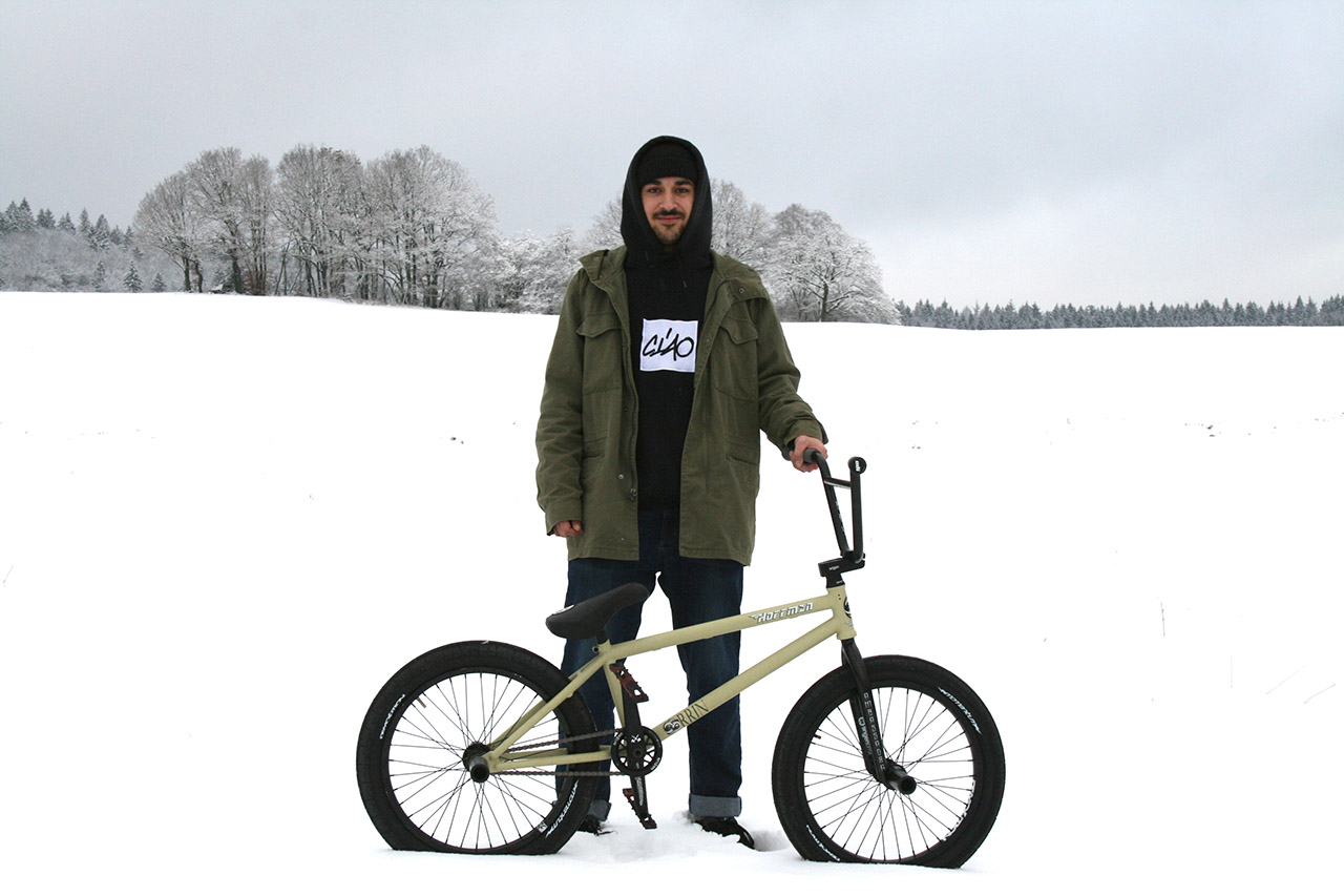 Taylor Cadel aus Siegen ist neu auf Hoffman Bikes und Erigen BMX
