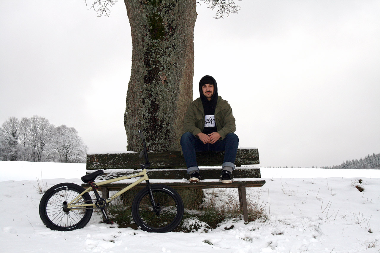 Taylor Cadel aus Siegen ist neu auf Hoffman Bikes und Erigen BMX