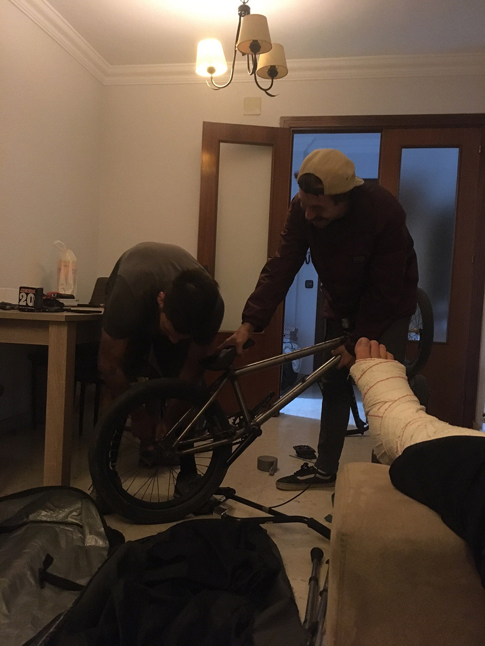 Das war nach Teresas Fußbruch in Málaga; Pitu und Carlos mussten ihre Sachen packen 