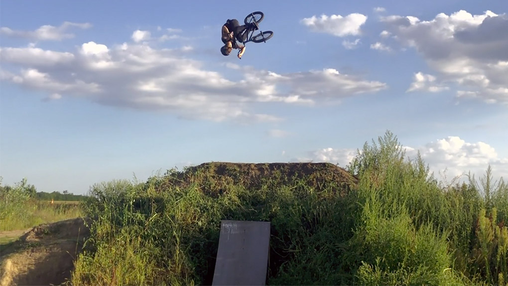 Der ungarische Tausendsassa Tomi P. Nagy haut regelmäßig die unglaublichsten Tricks für seinen Instagram-Account raus. Hier sind einige Highlights.