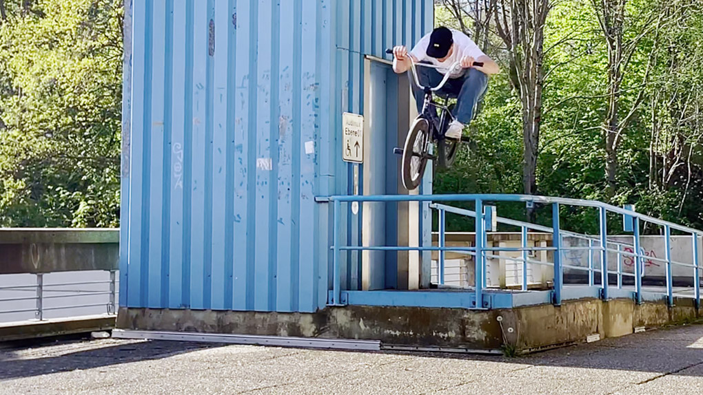 JASEAAA! Alex Stinshoff haut regelmäßig die härtesten Technikbanger für seinen Instagram-Account raus. Hier sind einige seiner besten Clips des Jahres 2020.