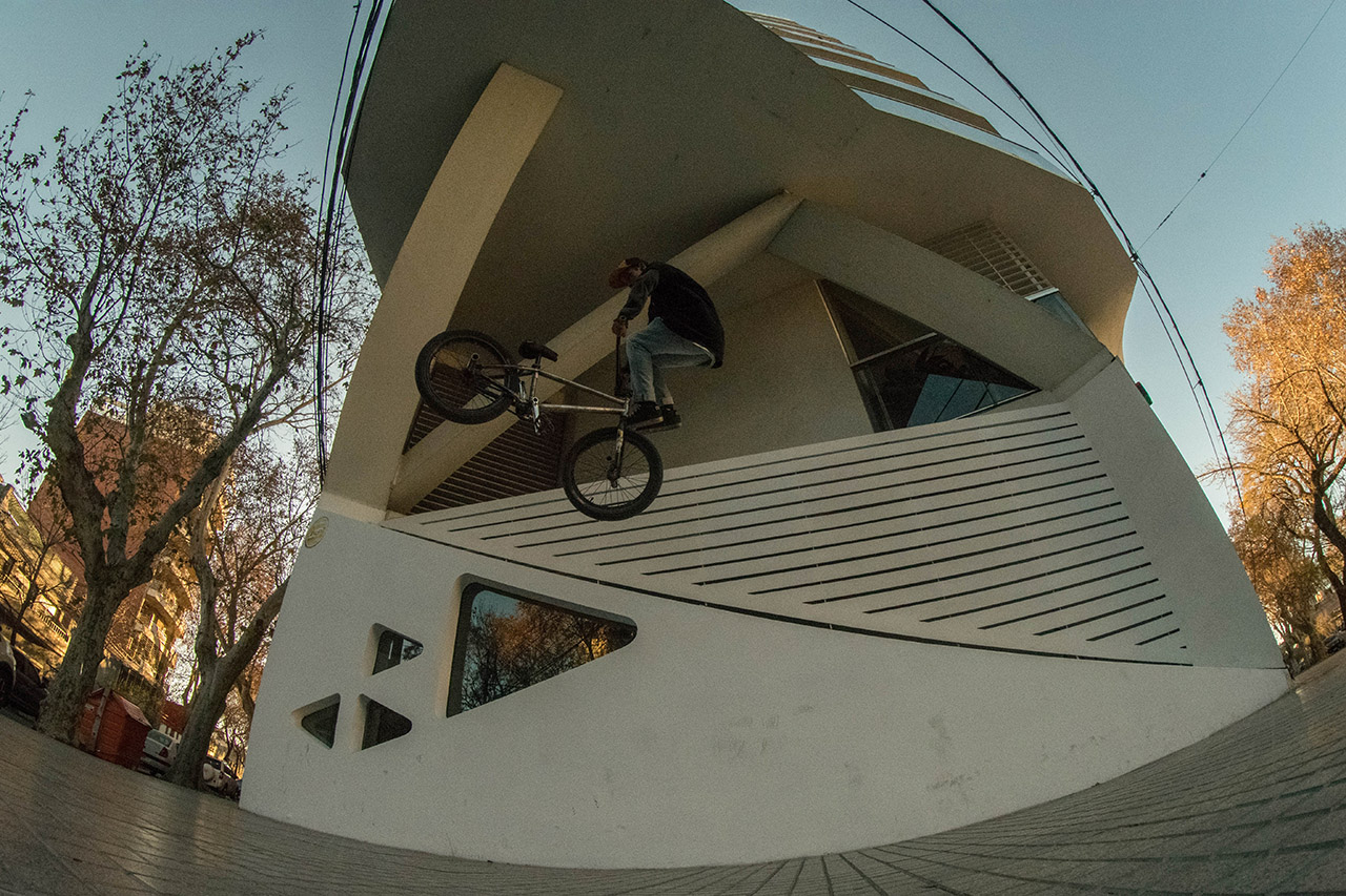 Banger Boy legt nach! Den Whip hat er übrigens danach auch noch als 180 gemacht