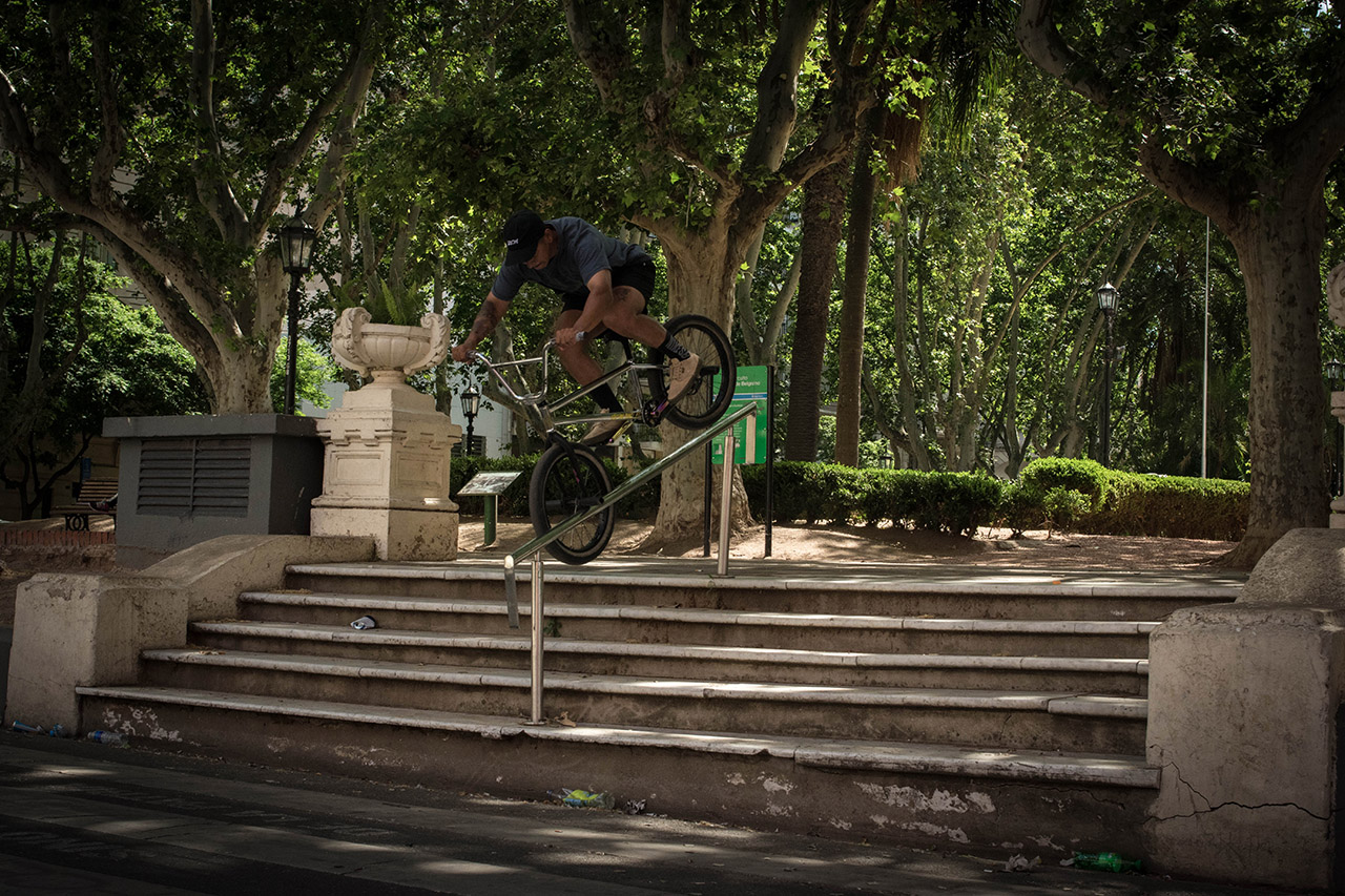 Dieser formschöne Hanger von Julian Pennisi (@pennisibmx) war nur dank Plastikpegs möglich
