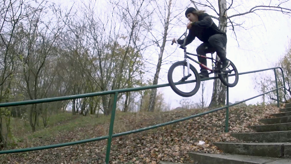 Da hat jemand Bock! Bax Faber macht im Auftrag der Ostwestkonflikt Crew die Straßen von Erfurt unsicher. Check it out!