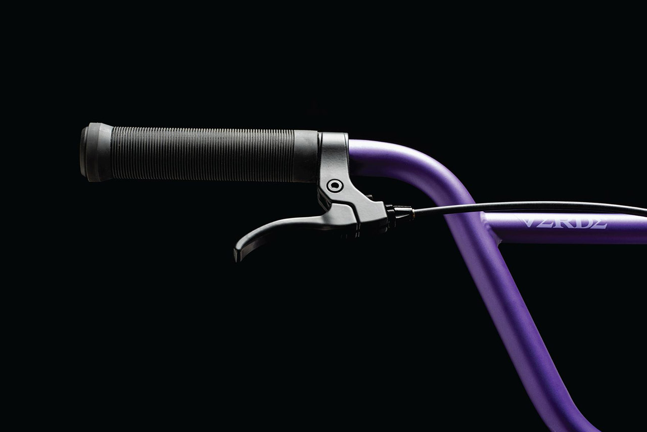 Schmaler Griff, kurzer Bremshebel: Bei Verde hat man mit dem AV an junge Shredder gedacht