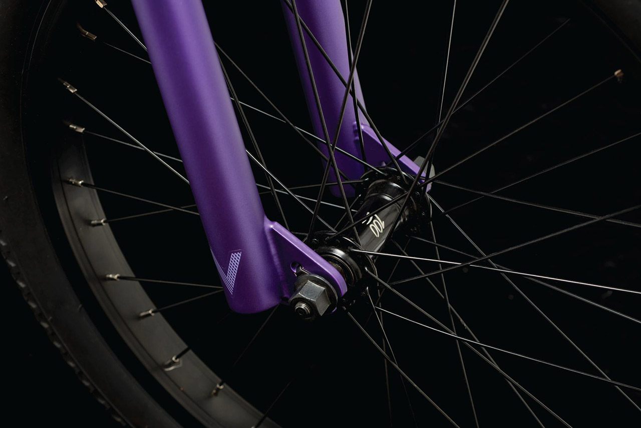 Sowohl die Naben, als auch der Steuersatz und das Tretlager sind am AV industriegelagert