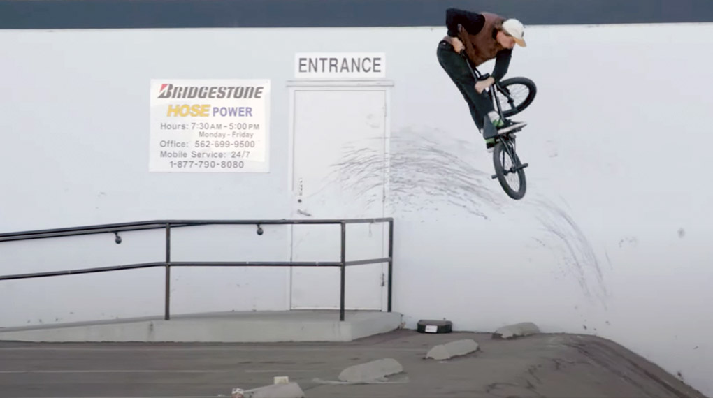 Nathan Williams und Dakota Roche haben mit vereinten Kräften einen siebenminütigen Knalleredit für Cinema BMX abgeliefert. Gucken!